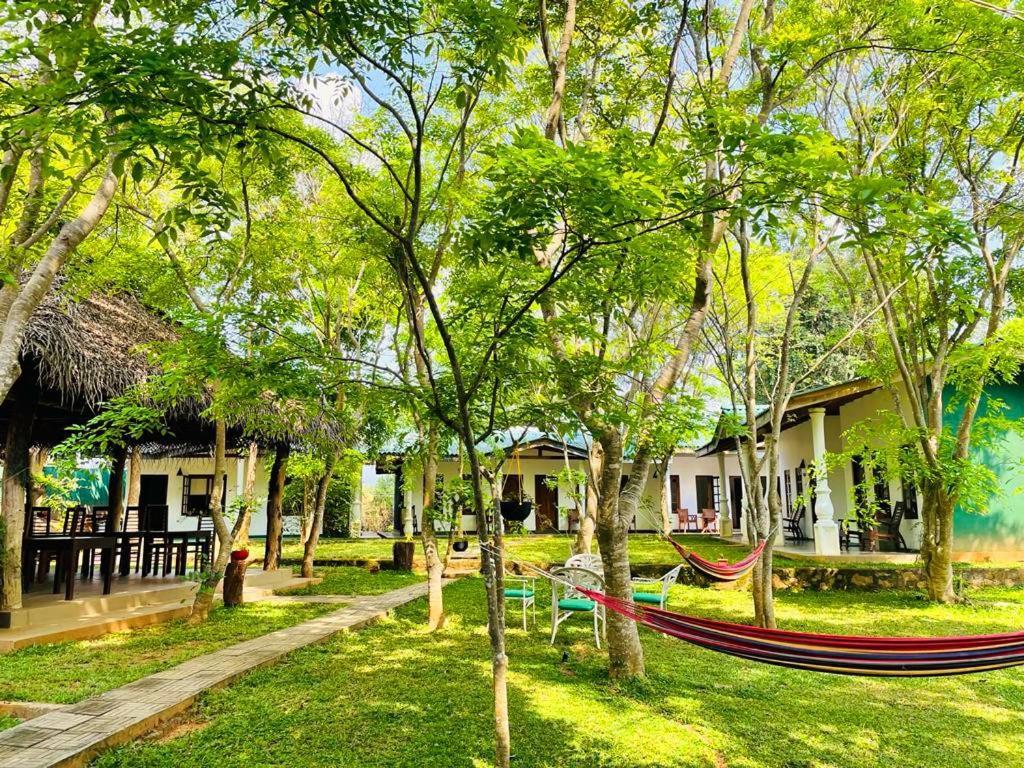 Kingfisher Resort סיגירייה מראה חיצוני תמונה